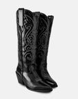 Botas de piel para uso diario y ocasiones especiales Botas de piel con suela y tacón de cuero comprimido Botas de estilo vaquero para mujeres con estilo Botas de piel hechas a mano con materiales de alta calidad Botas para combinar con atuendos vaqueros y elegantes Botas de moda para cowgirls Botas con diseño único y sofisticado Botas de piel de res para mayor durabilidad Botas de piel de calidad para mayor comodidad Botas de piel con bordado floral en el exterior Botas de piel hechas en México