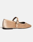 Ballerinas de terciopelo ivory
Zapatos planos elegantes
Moda en calzado femenino
Ballerinas de lujo para mujer
Estilo sofisticado y cómodo
Calzado de terciopelo de alta calidad
Tendencias en zapatos planos
Ballerinas para eventos especiales
Zapatos de terciopelo en tono marfil
Calzado femenino con estilo
Moda femenina de alta gama
Ballerinas con acabado aterciopelado
Zapatos planos con detalles elegantes
Ballerinas premium
Estilo clásico con un toque moderno
Ballerinas versátiles
Zapatos de terciopelo 